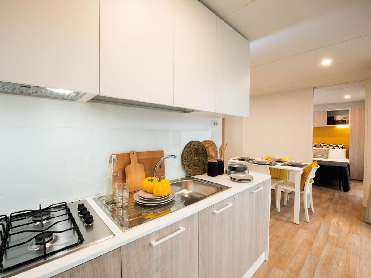 Premium Mobile Home In โนวาลยา ภายนอก รูปภาพ